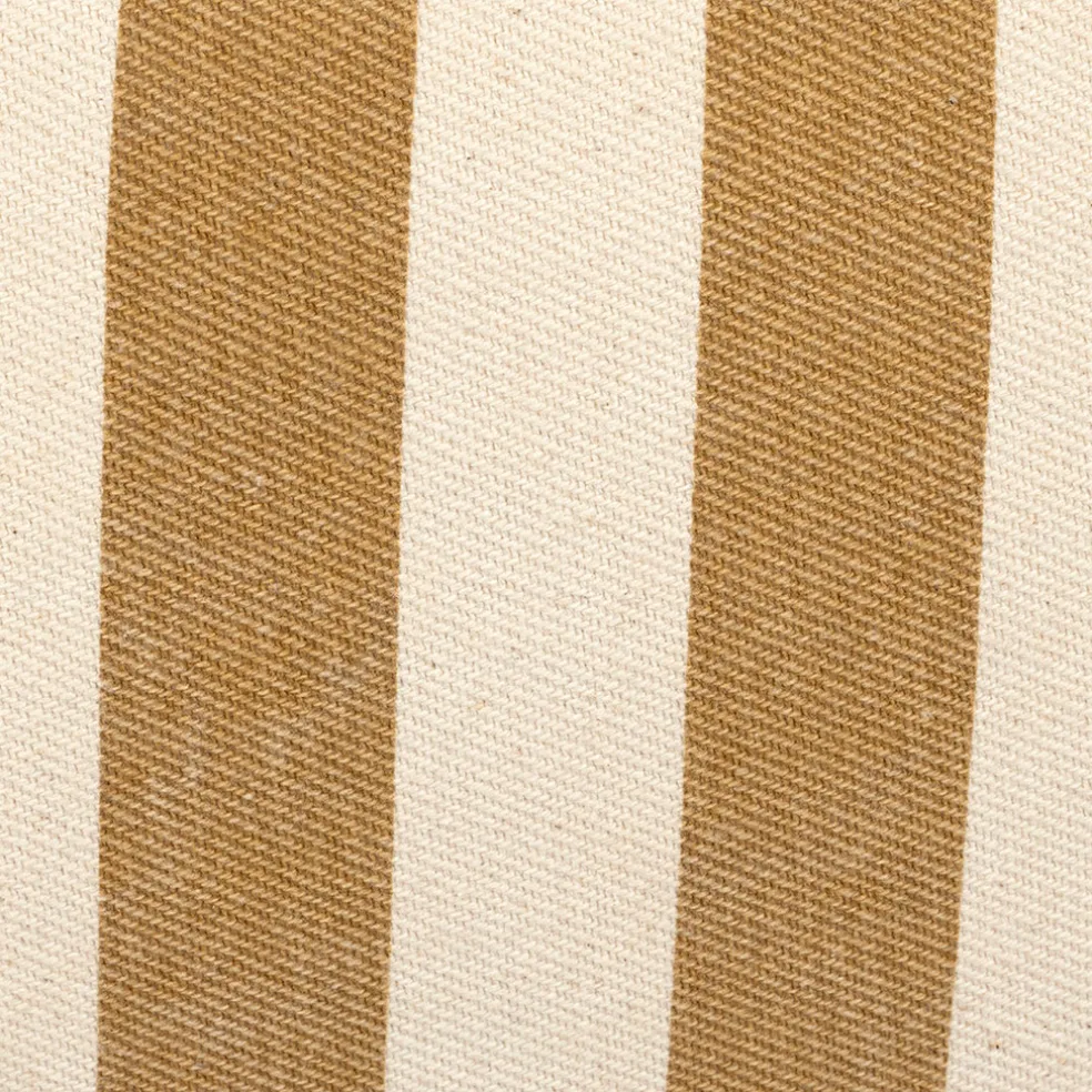 Fauteuil rayé en coton camel et bois d'hévéa - Belly