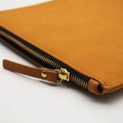 Housse d'ordinateur camel - Atelier