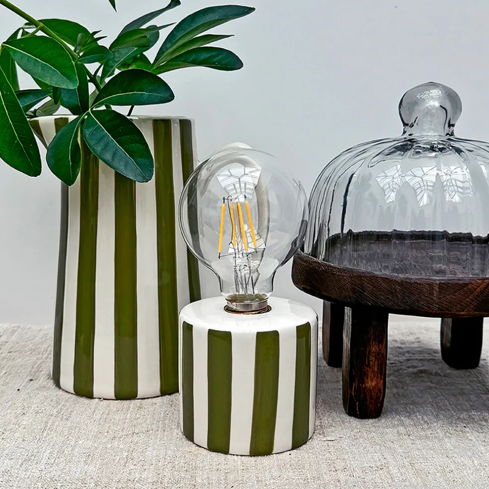 Lampe à piles en faïence rayée kaki et blanc h17cm