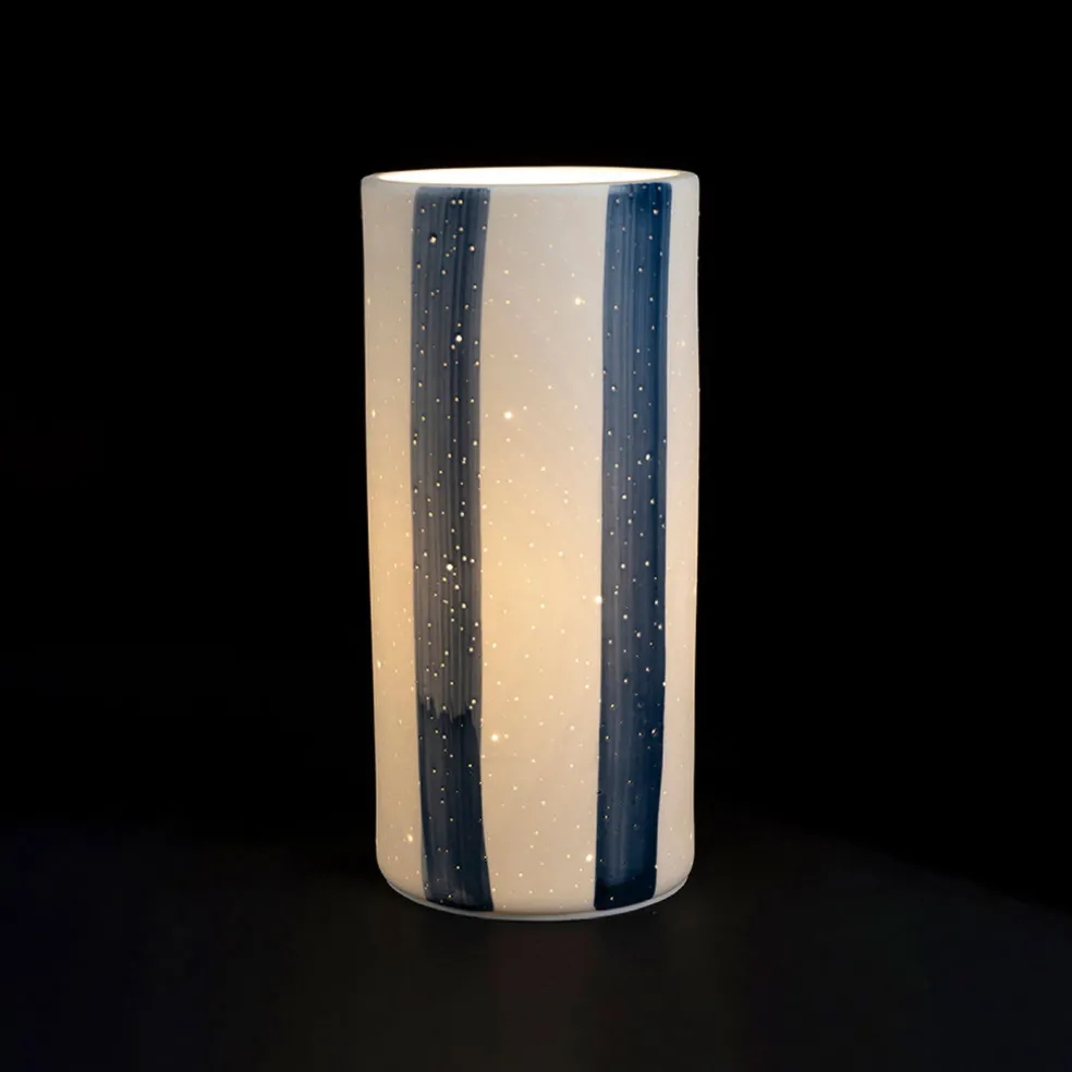 Lampe cylindre en porcelaine rayée indigo et blanc h24cm - Alaria