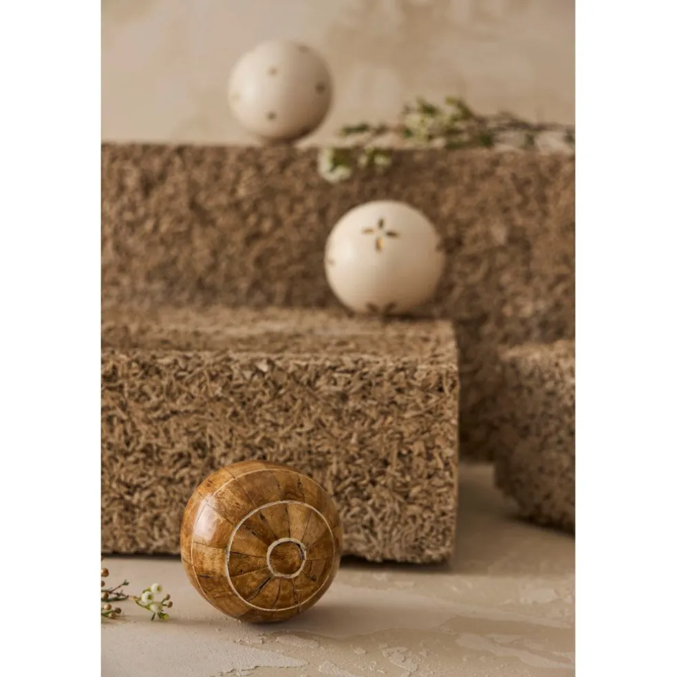 Lot de 6 boules décoratives en résine brun et ivoire d10cm - Karumba