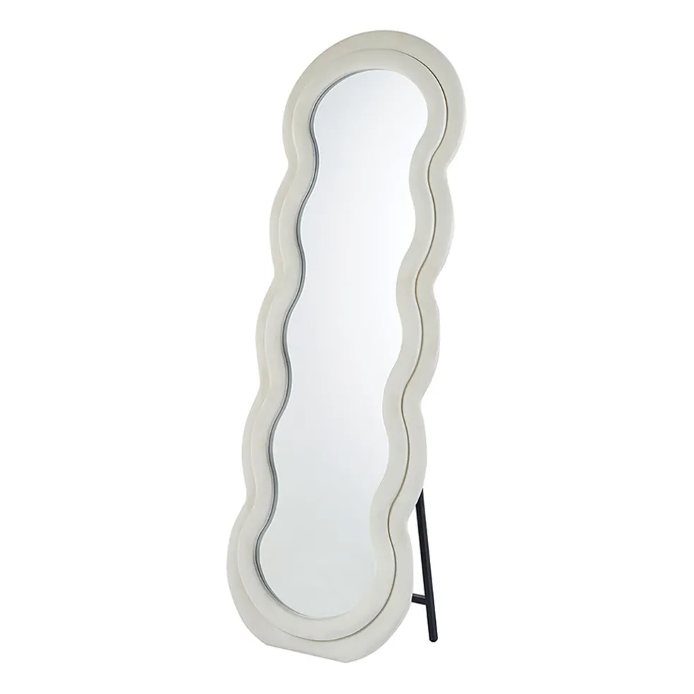 Miroir ondulé en velours blanc cassé h160cm