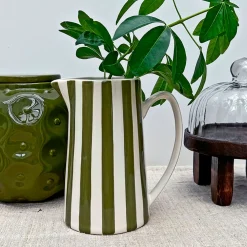 Pichet en céramique rayé blanc et kaki 1L