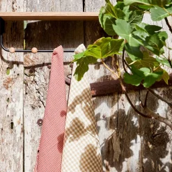 Porte manteau avec étagère en fer noir et bois - Atelier
