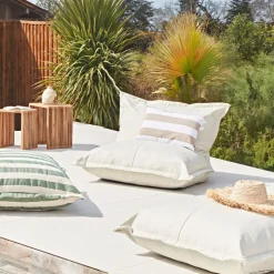 Pouf d'extérieur en tissu écru 95x95cm - Sola