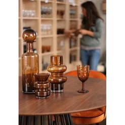 Verre à pied visage ambre